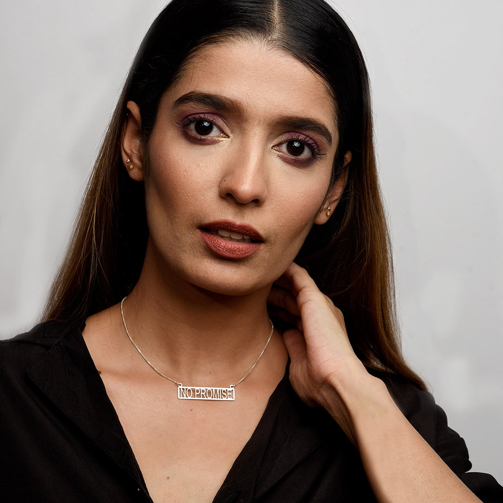 No Promise Necklace Minimalist Pendant Necklace Elegant Simple Jewelry High-Quality Metal Necklace Adjustable Chain Necklace Timeless Jewelry Piece Refined Simple Accessory
