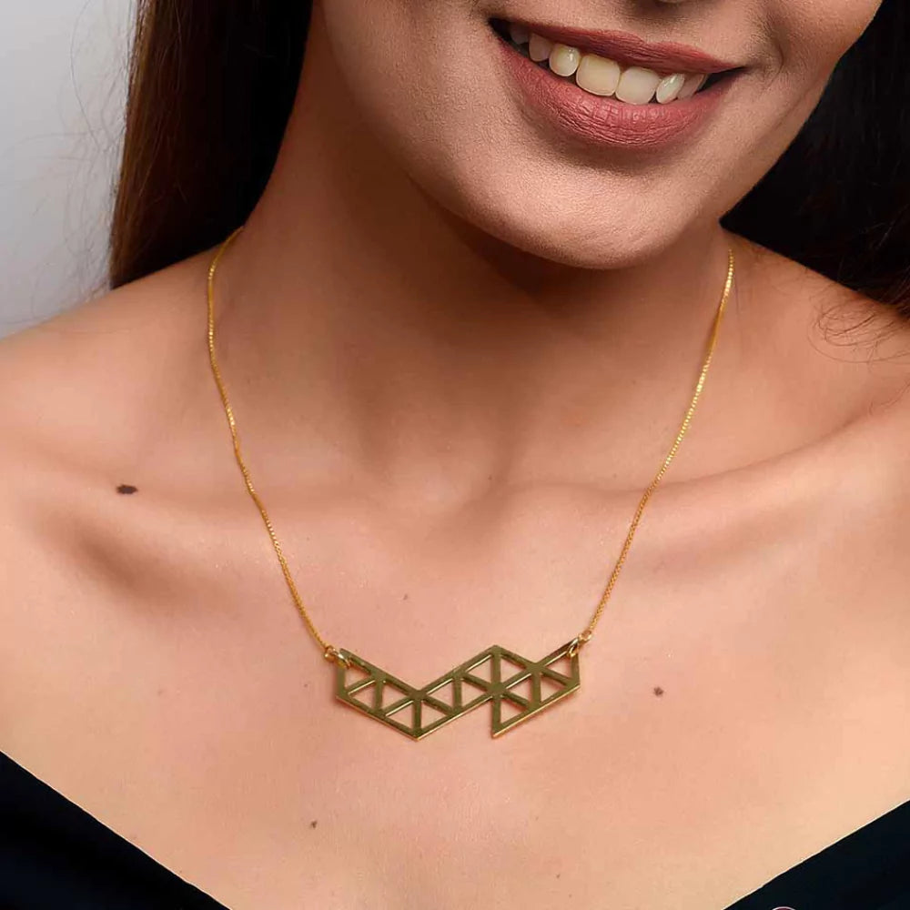 Geometric Statement Sparkle Necklace – Dazzling Modern Jewelry Design
geometric statement necklace, sparkle necklace, modern geometric jewelry, dazzling statement necklace, high-quality geometric jewelry, elegant sparkle necklace