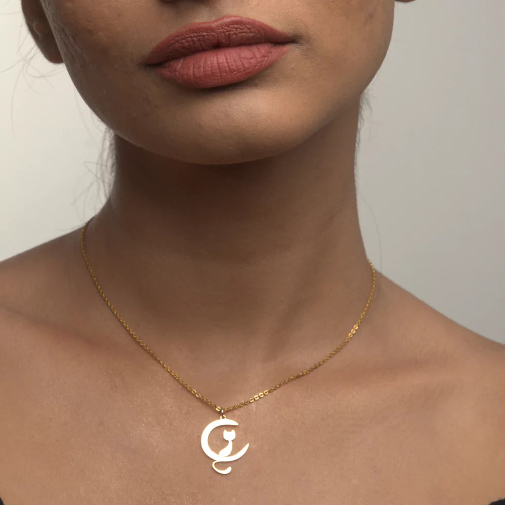 Triangle pendant necklace, modern geometric jewelry, stylish triangle pendant, elegant pendant necklace, contemporary geometric jewelry, high-quality triangle pendant

Modern Triangle Pendant Necklace – Stylish Geometric Jewelry for Sophisticated Look