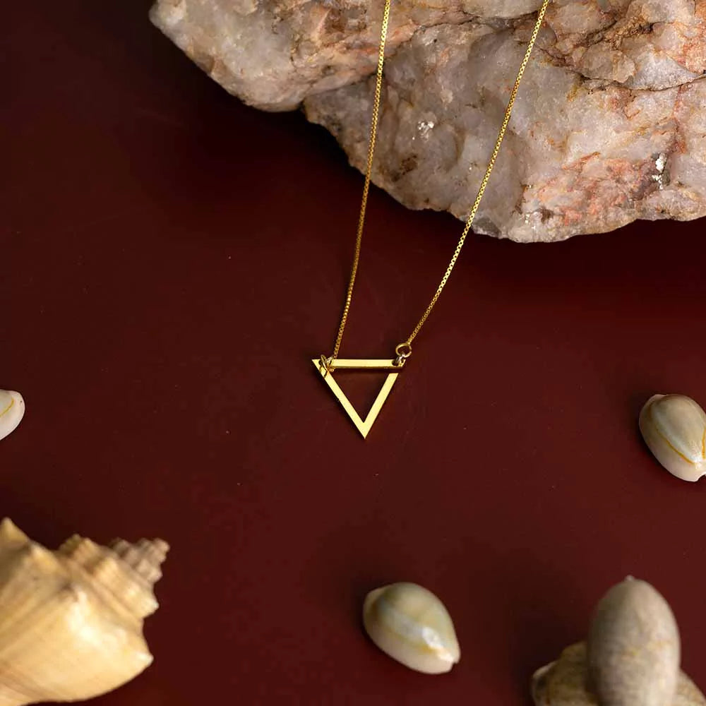 Stylish Inverted Triangle Pendant Necklace – Modern Geometric Jewelry Design
inverted triangle pendant necklace, modern geometric jewelry, stylish triangle pendant, contemporary inverted triangle necklace, unique geometric pendant, elegant inverted triangle jewelry
