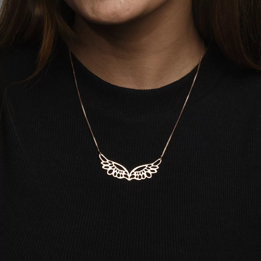 Angel Wings Pendant – Symbolic Jewelry of Hope in Gold Finish