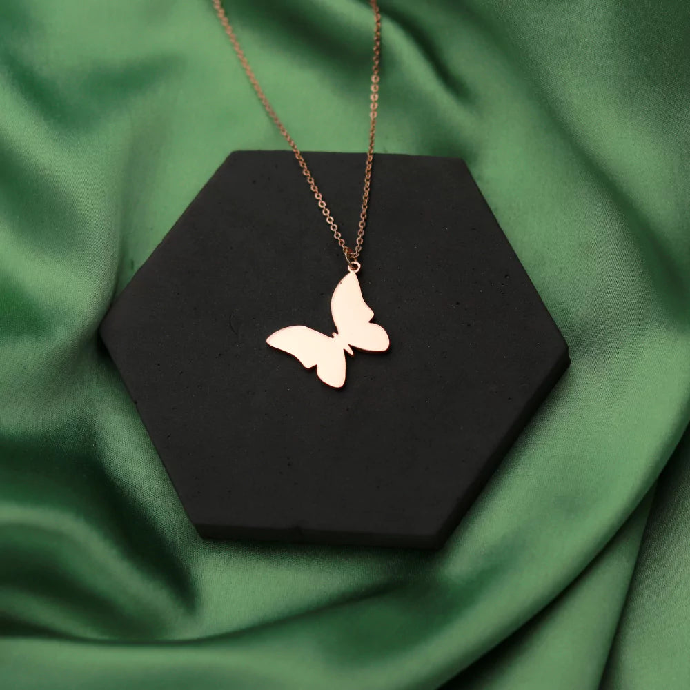 Butterfly Pendant Necklace - Elegant Nature-Inspired Jewelry for Women