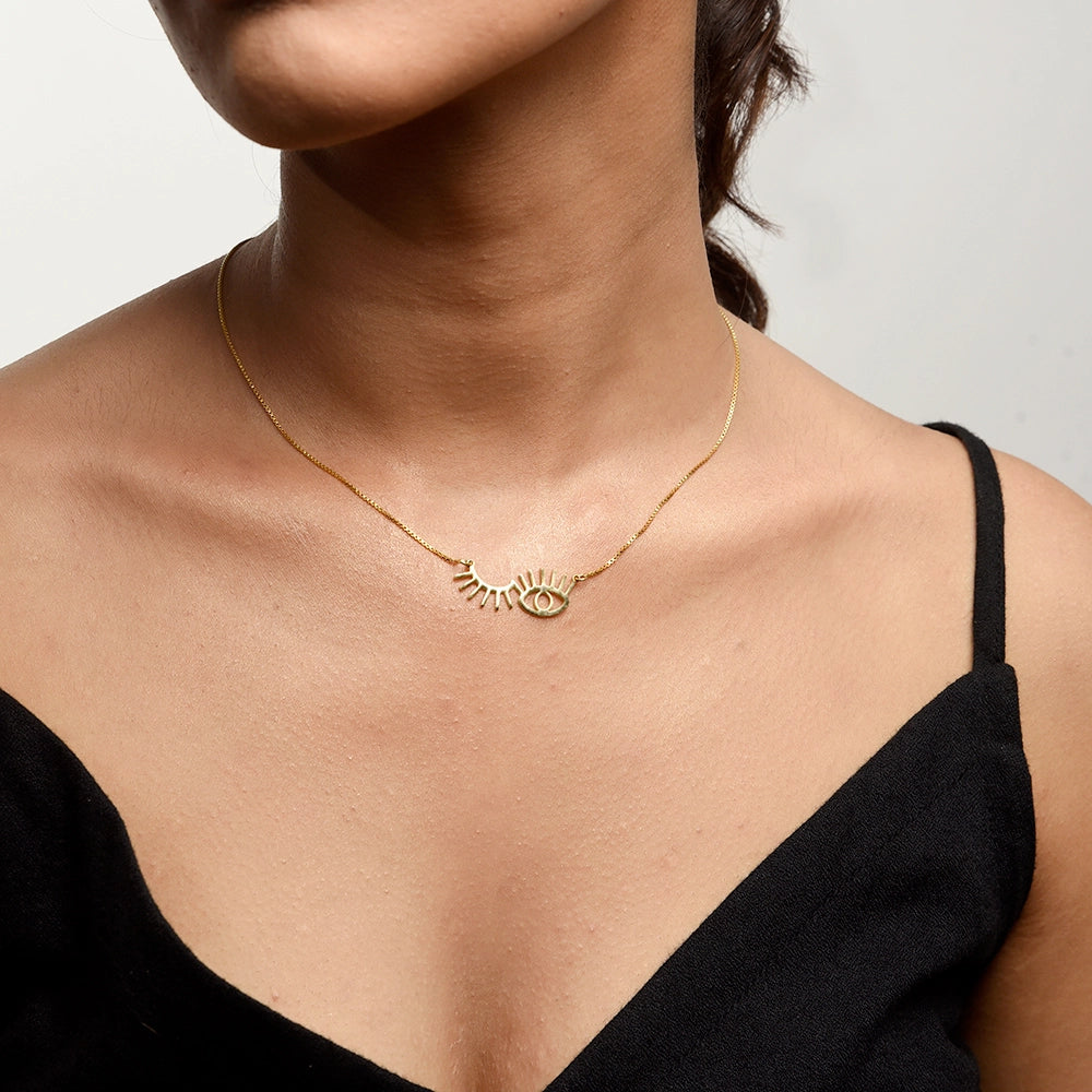 Evil Eye Necklace Protective Evil Eye Pendant Stylish Evil Eye Jewelry High-Quality Metal Necklace Adjustable Chain Necklace Meaningful Jewelry Gift Enamel Evil Eye Design