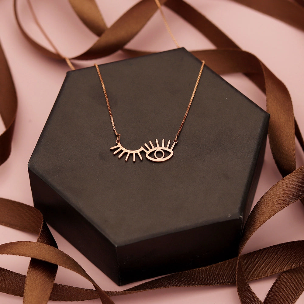 Evil Eye Necklace Protective Evil Eye Pendant Stylish Evil Eye Jewelry High-Quality Metal Necklace Adjustable Chain Necklace Meaningful Jewelry Gift Enamel Evil Eye Design