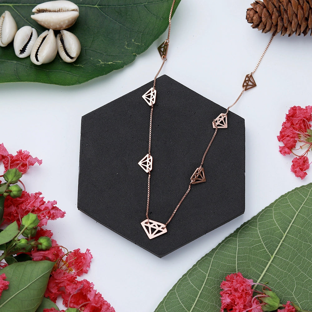 Diamonds Are Forever Necklace Simulated Diamond Necklace Elegant Diamond Pendant Luxury Jewelry Classic Design Necklace Sparkling Necklace High-Quality Jewelry Piece