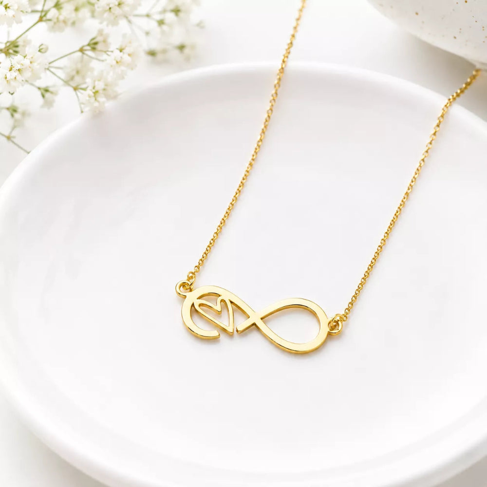 Heartily Pendant Necklace