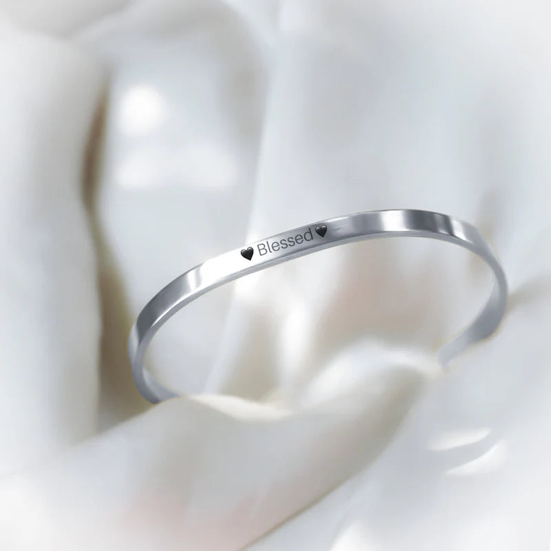 Engraved couple kada set with names and date