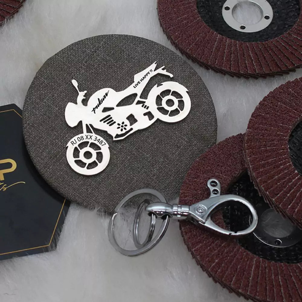 Unique biker keychain – Bajaj Pulsar 160 couple edition