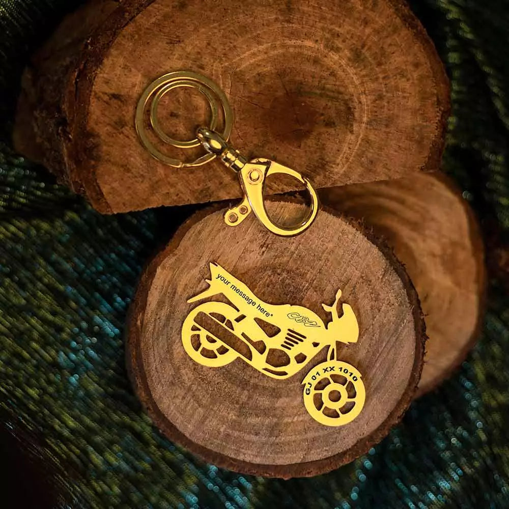 Hero CBZ personalised name keychain – tribute gift for bike lovers