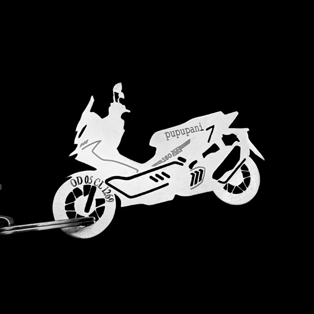 Premium gift packaging for Hero Xoom 160 personalized keychain, ideal gift for scooter enthusiasts