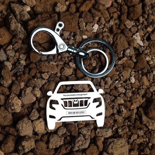 Mahindra XUV 700 car keychain – perfect gift for SUV lovers