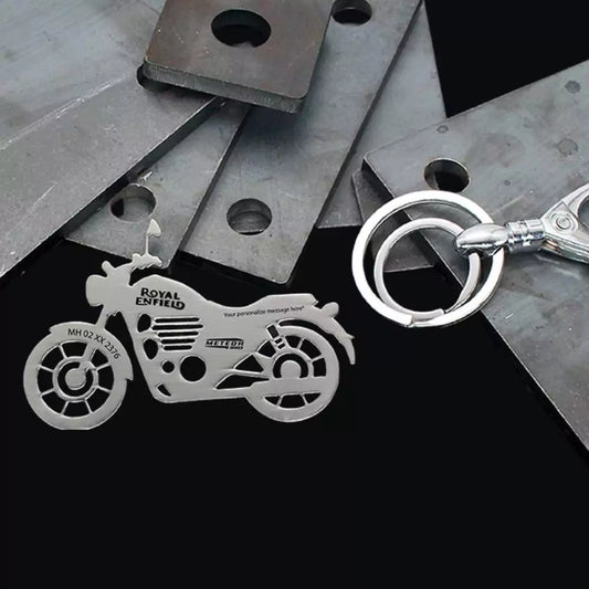 Personalized Royal Enfield Meteor 350 keychain with name engraving