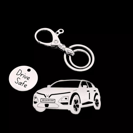 Vinfast F7 personalized car keychain with name and vehicle number engraving